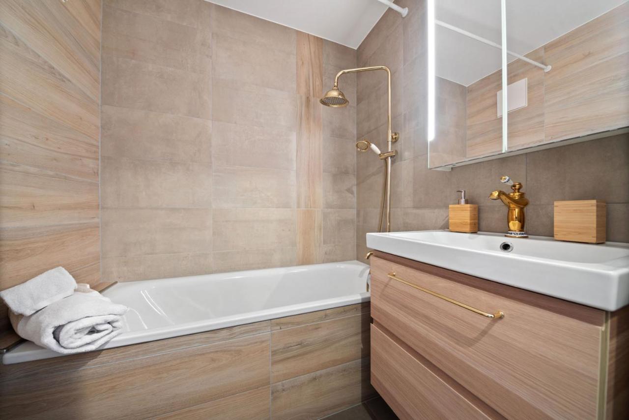 Charmant Studio Renove Situe Dans Les Bains D'Ovronnaz, Immeuble Les Sources エクステリア 写真
